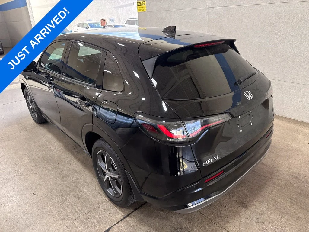 Certified Used 2024 Crystal Black Pearl Honda EX-L image 4