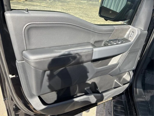 New 2026 Agate Black Metallic Ford XLT image 37