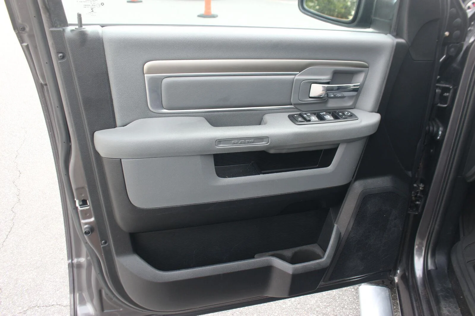 Used 2016 Grey Ram Lone Star image 13