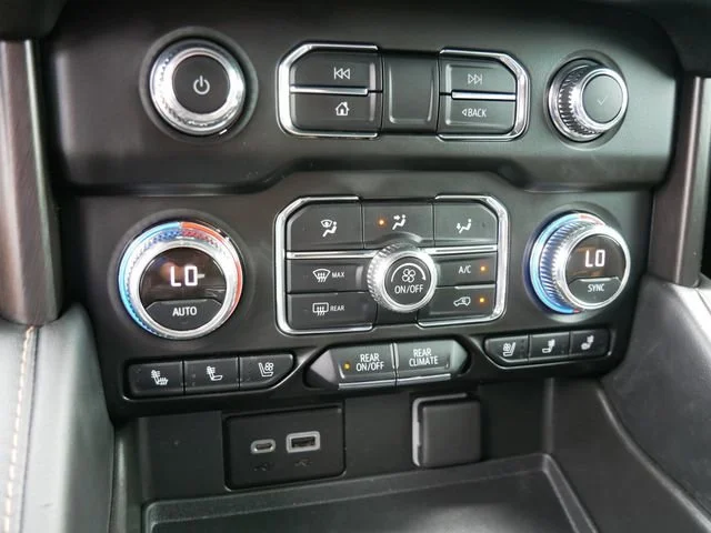2022 GMC Yukon AT4 - Photo 23