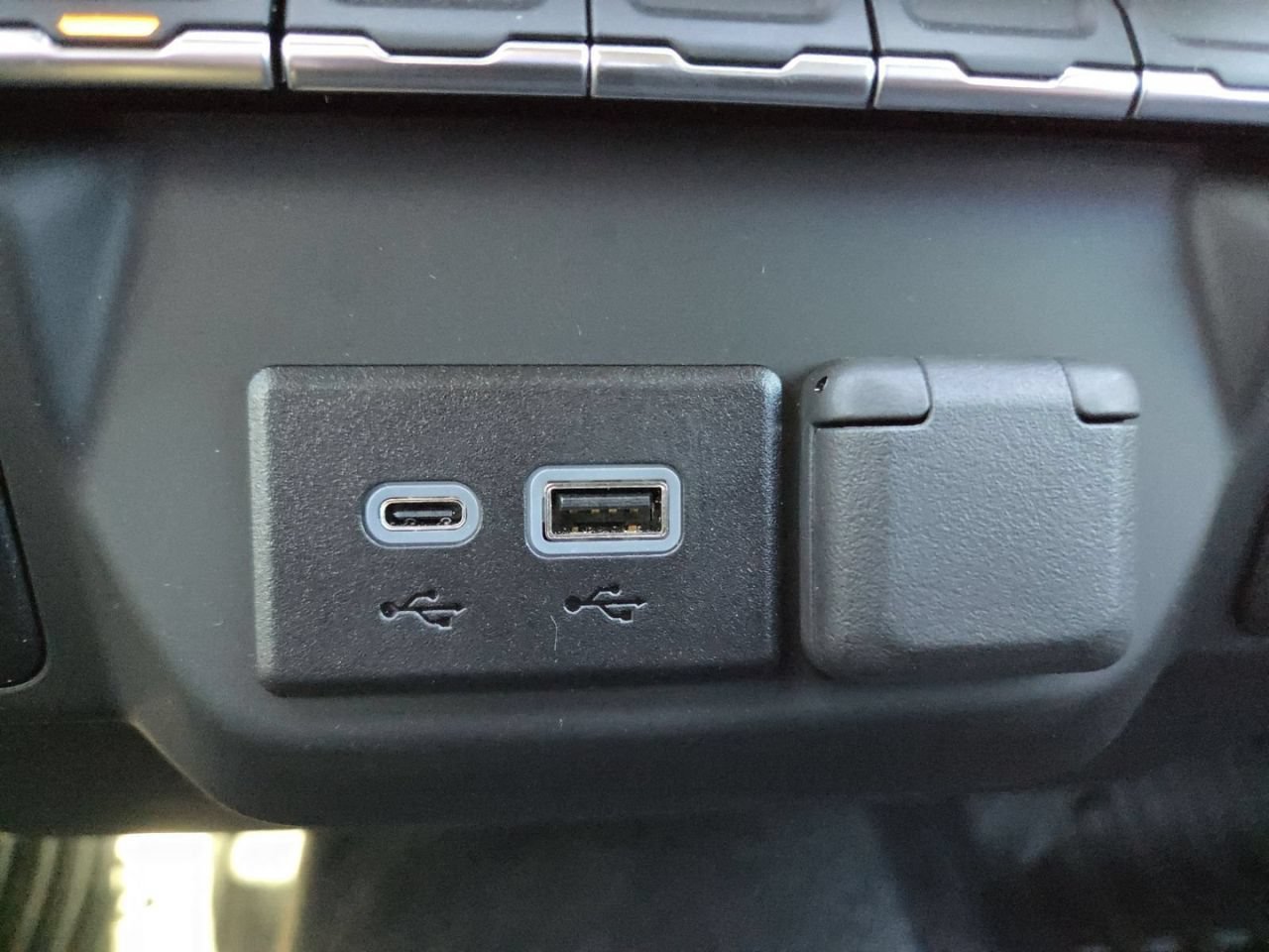 2026 GMC Sierra 1500 Pro - Photo 12