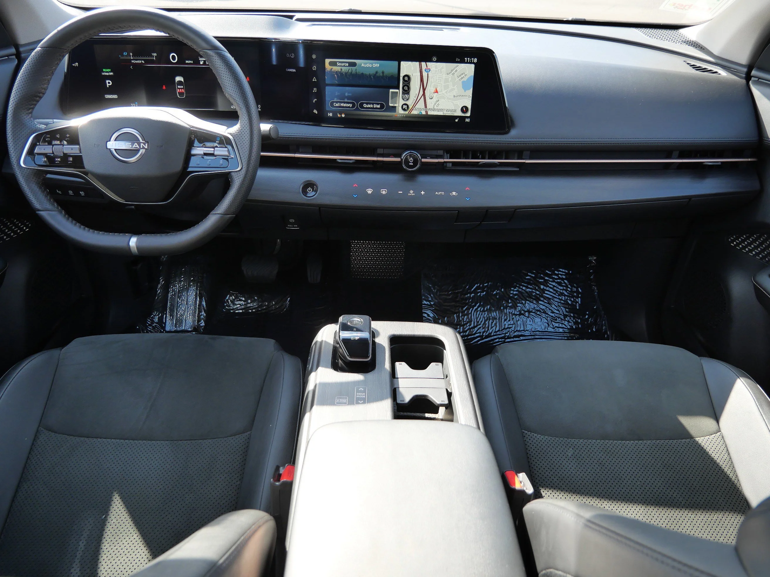 Used 2023 Gun Metallic Nissan ENGAGE image 10