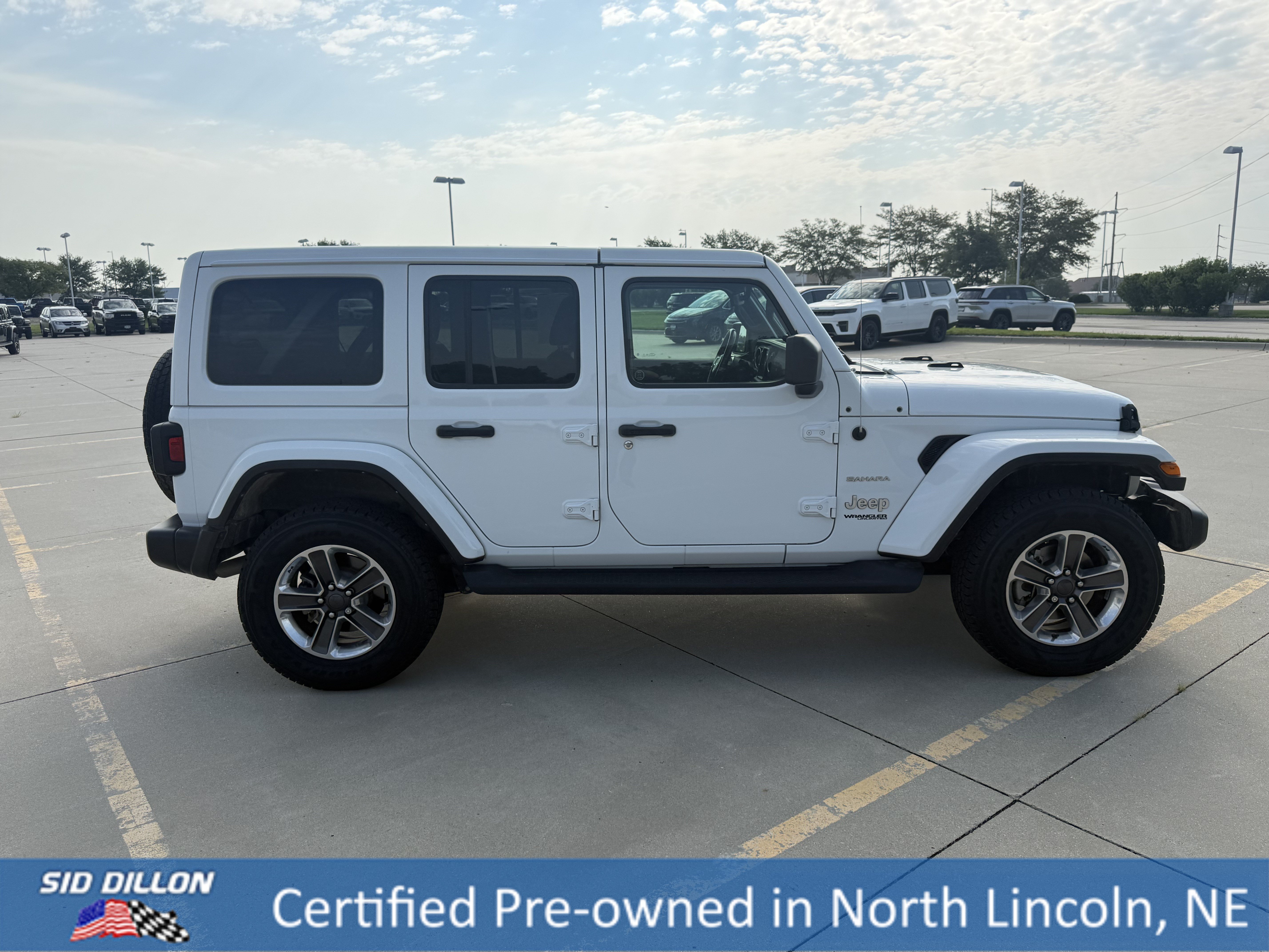 Certified Used 2022 Bright White Clearcoat Jeep Unlimited Sahara image 3