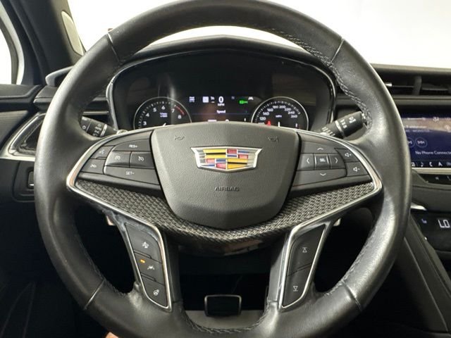 Used 2021 White Cadillac Sport image 19