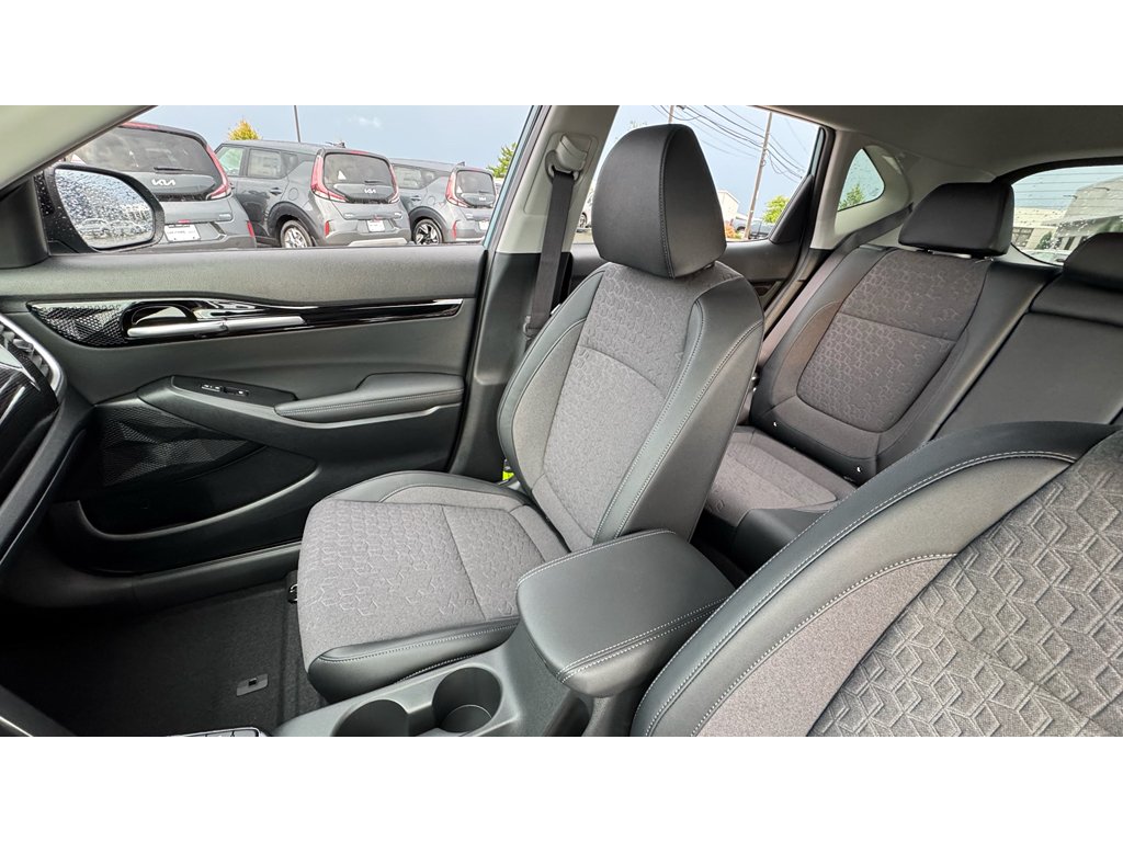 New 2026 Pluton Blue / Black Roof Kia S image 9