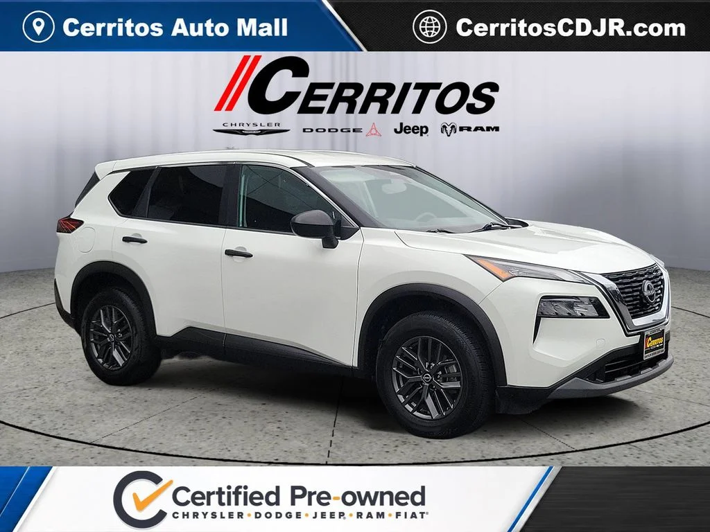 Used 2023 White Nissan S image 1