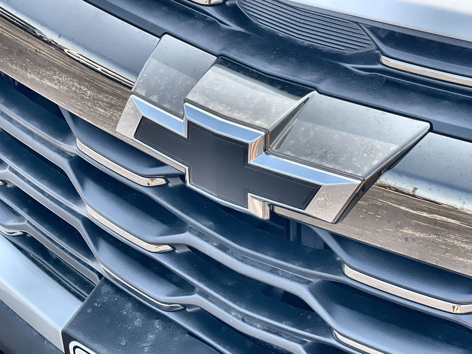 New 2026 Iridescent Pearl Tricoat Chevrolet ACTIV image 50