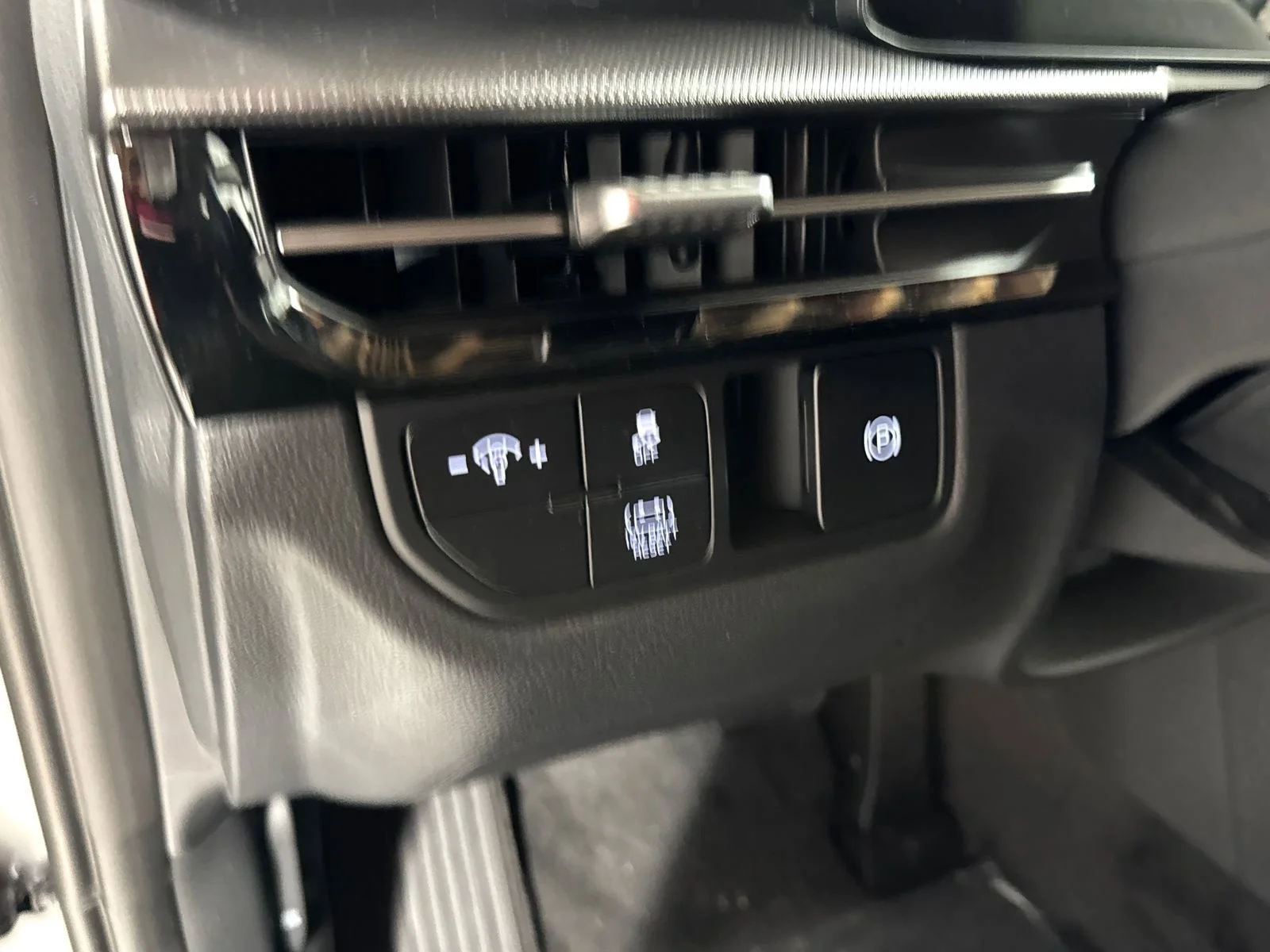 New 2026 Steel Gray Kia LX image 15