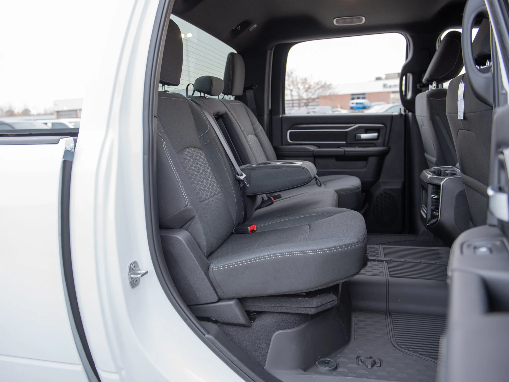 New 2027 White RAM Big Horn* Crew Cab 4x4, 6.4L HEMI V8, Heated Seats/Wheel, Remote Start image 25