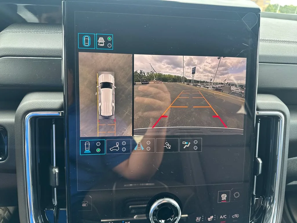 2026 GMC Yukon XL Denali - Photo 20