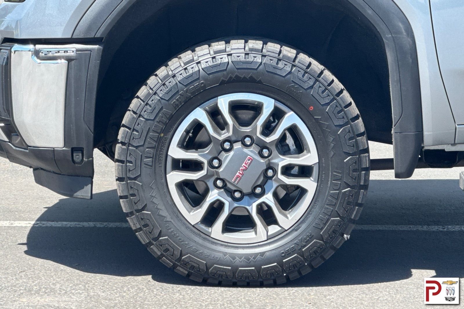 Used 2024 Gray GMC SLE image 30