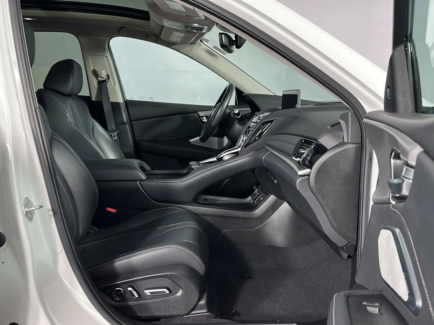 Certified Used 2021 Platinum White Pearl Acura SH-AWD with Technology Package image 59