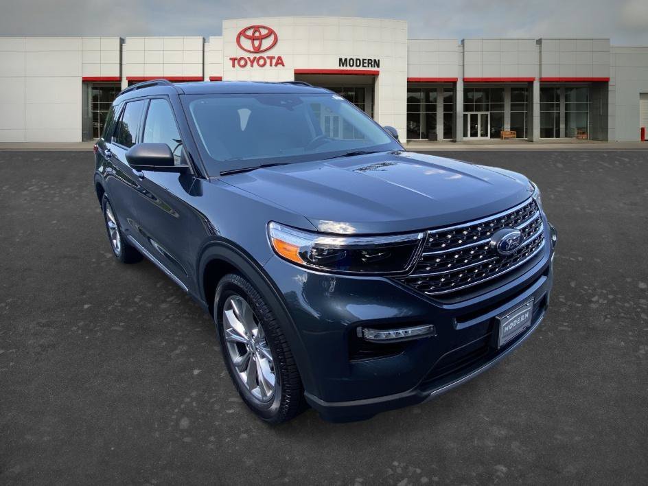Used 2023 Blue Metallic Ford XLT image 3