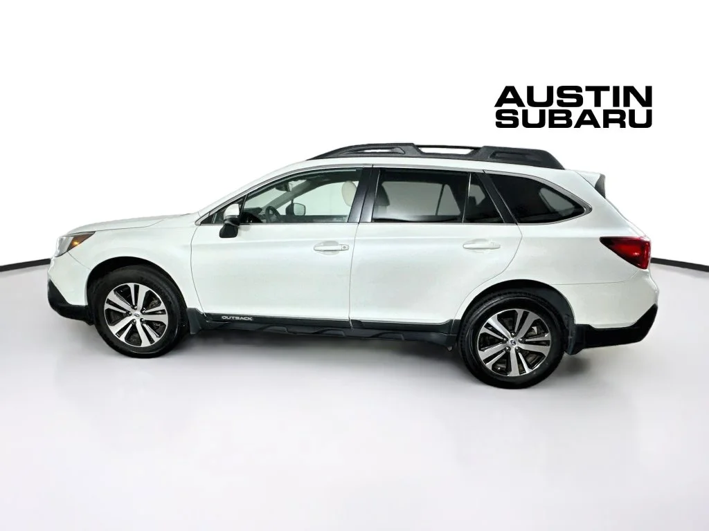 Used 2018 White Subaru 2.5i image 4
