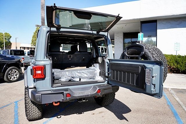 New 2026 Anvil Clear-Coat Exterior Paint Jeep Rubicon X image 20