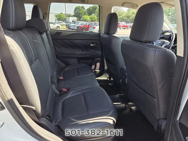 Used 2018 White Mitsubishi SEL image 15