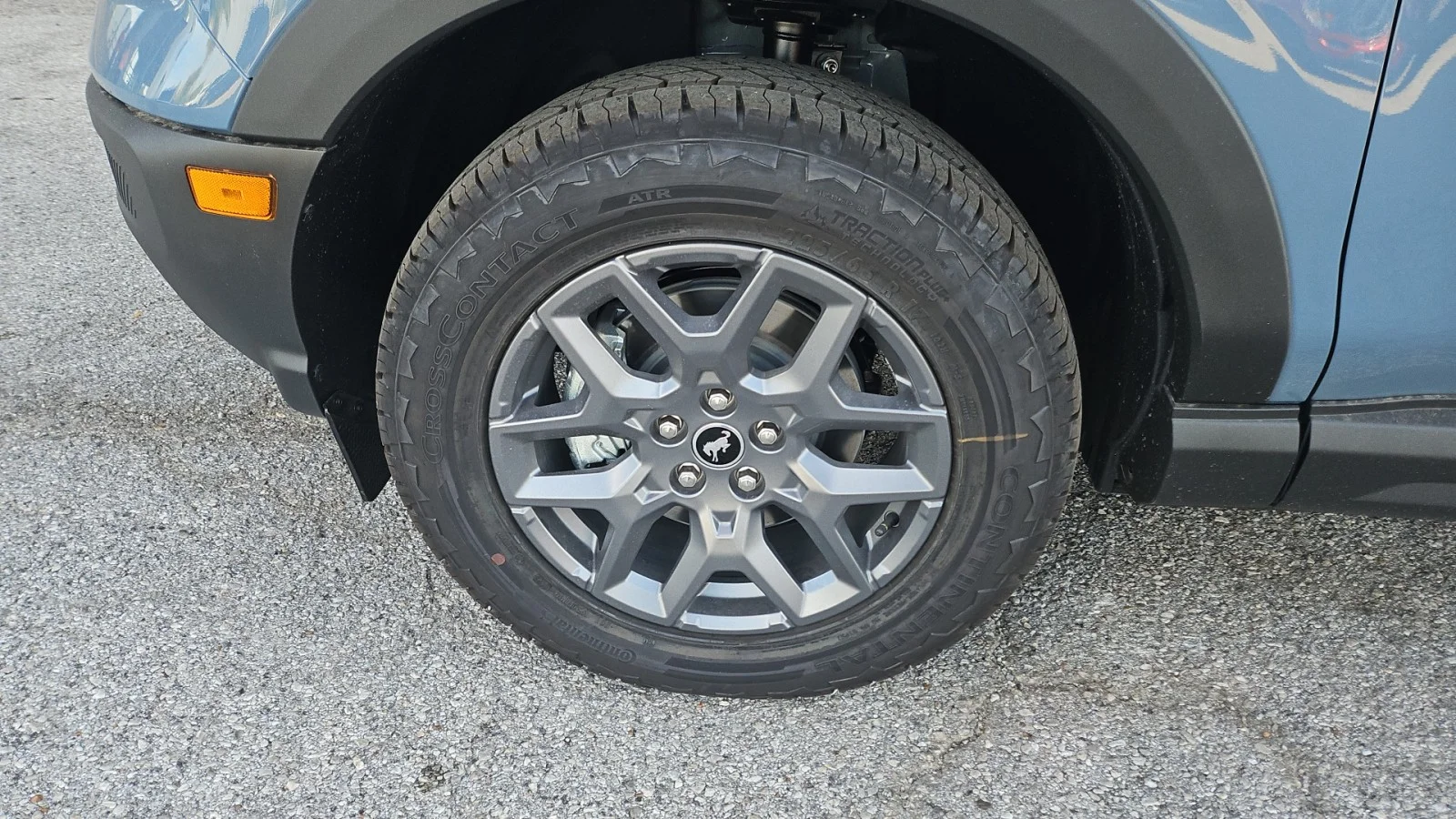 New 2026 Azure Gray Metallic Tri-Coat Ford Big Bend 4WD image 9