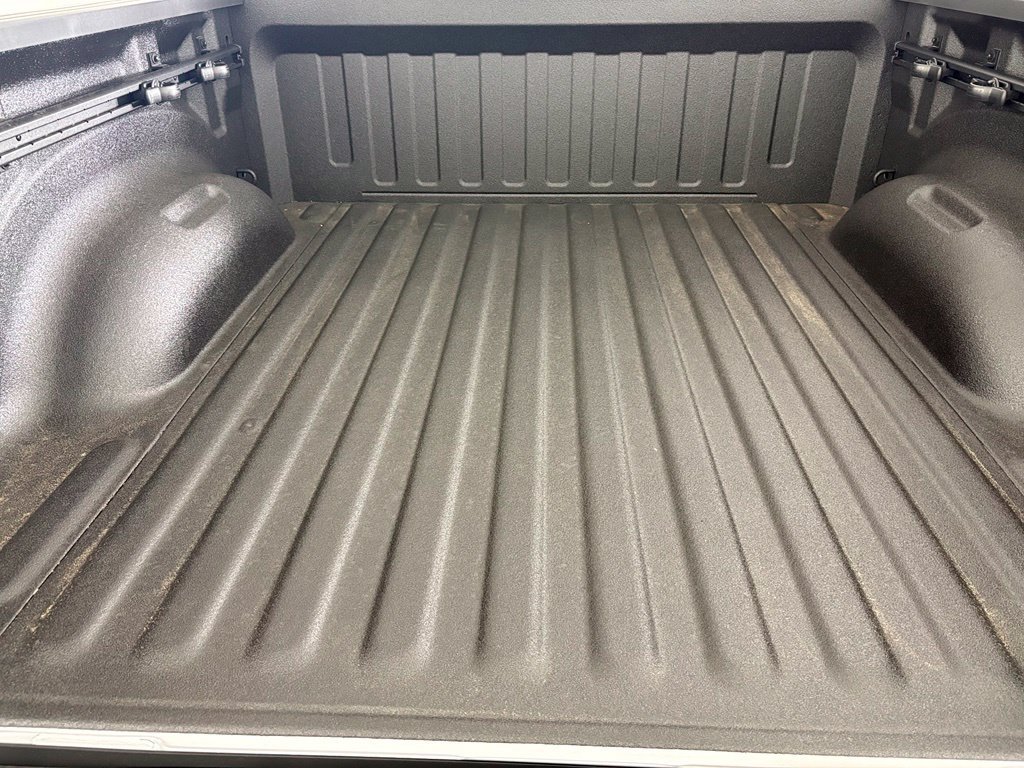 New 2027 Bright White Clear-Coat Exterior Paint RAM Rebel image 18