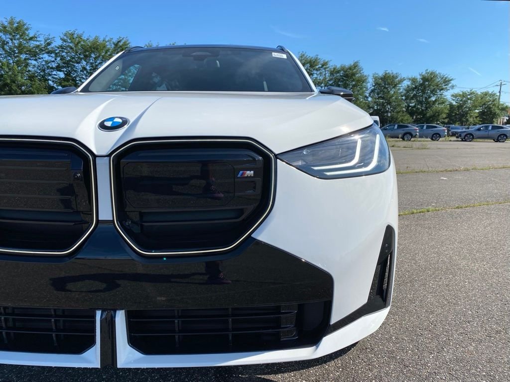 New 2026 Alpine White BMW M50 xDrive image 3