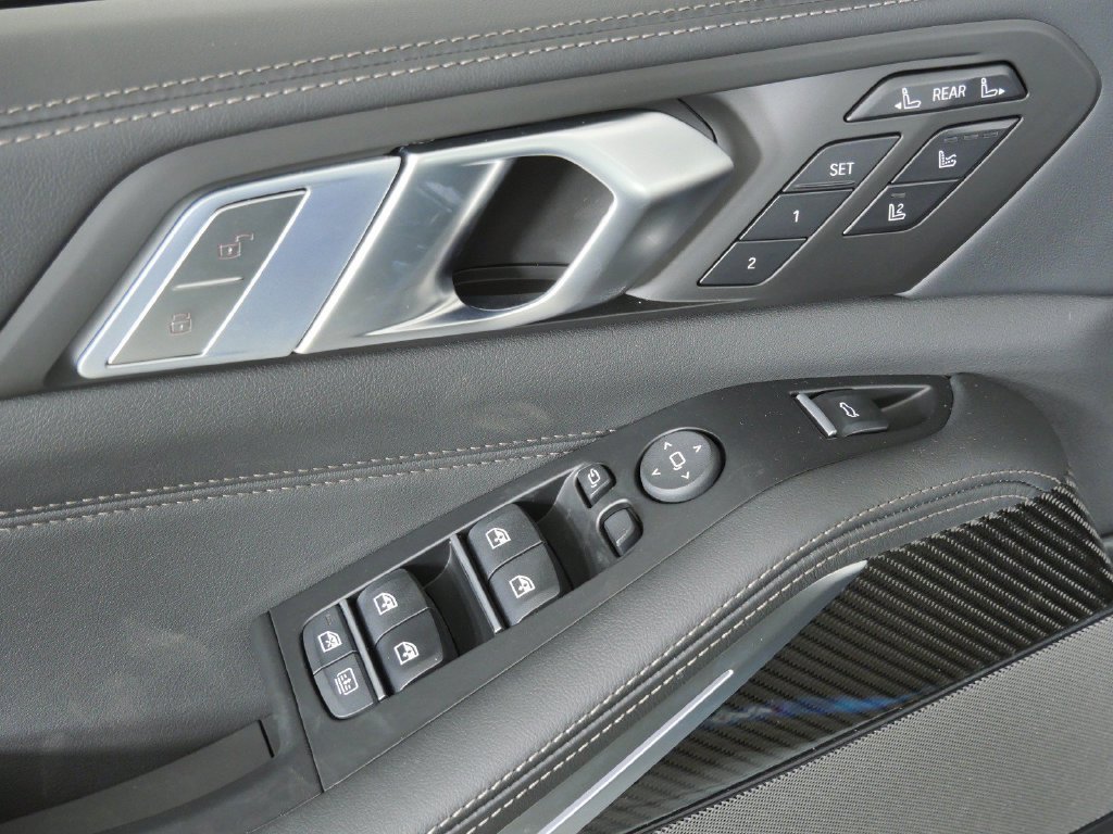 New 2027 Brooklyn Grey Metallic BMW M60i image 39