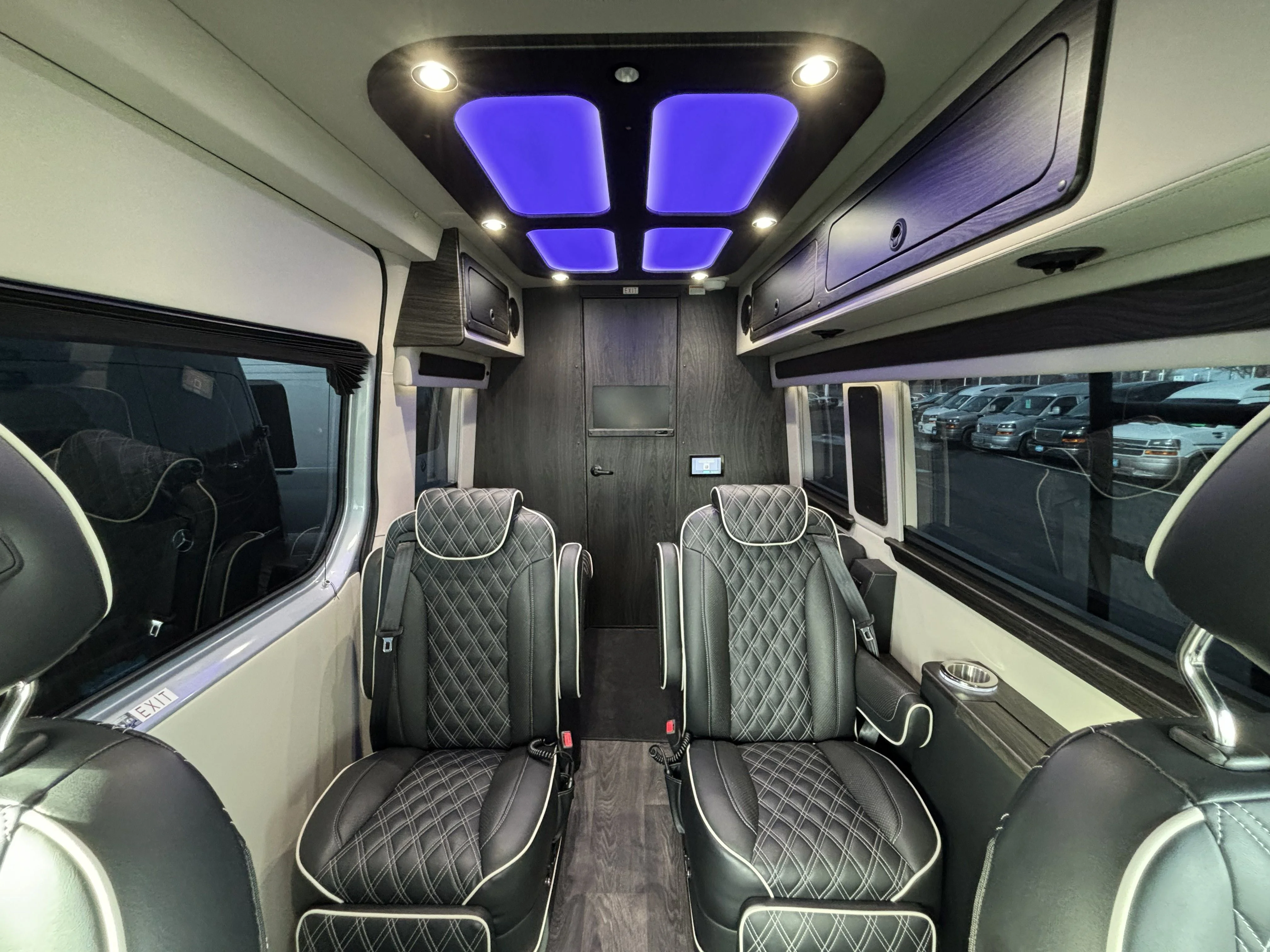New 2026 Silver Mercedes-Benz Discovery Adventure image 4