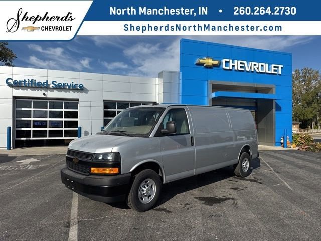 2025 Chevrolet Express 2500 Extended Work Van HD's photo