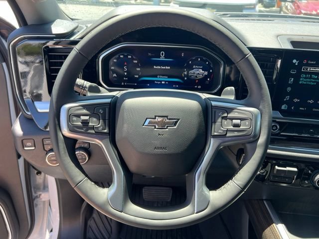 New 2026 Summit White Chevrolet RST image 19