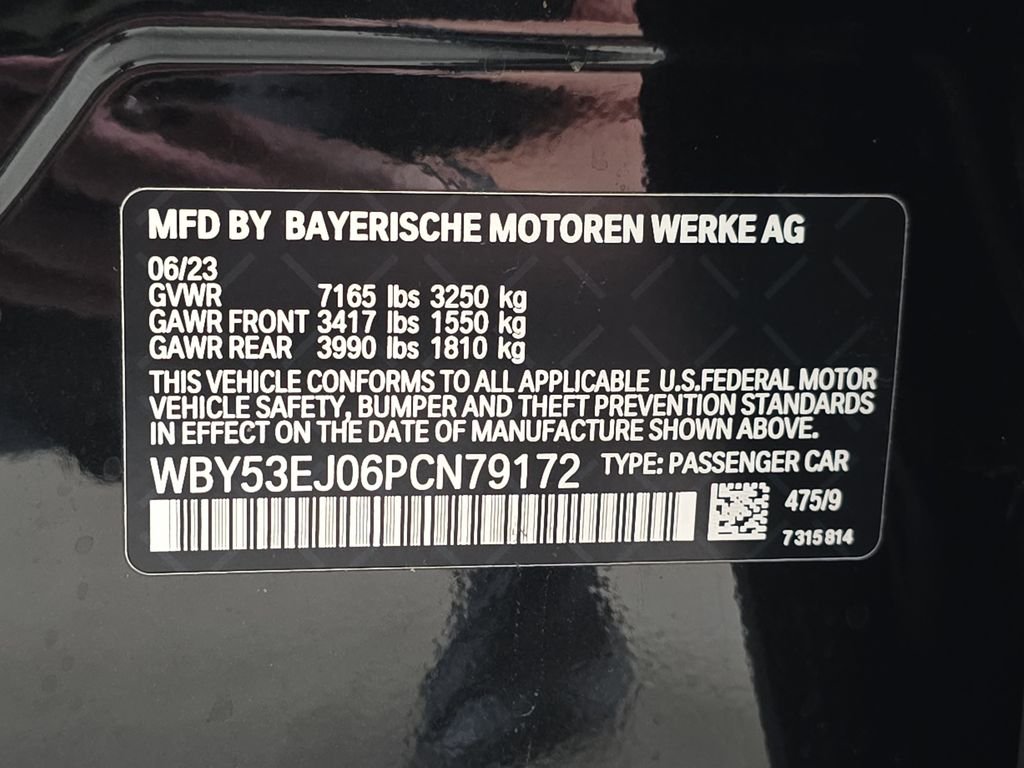 Used 2023 Black Sapphire Metallic BMW xDrive60 image 34