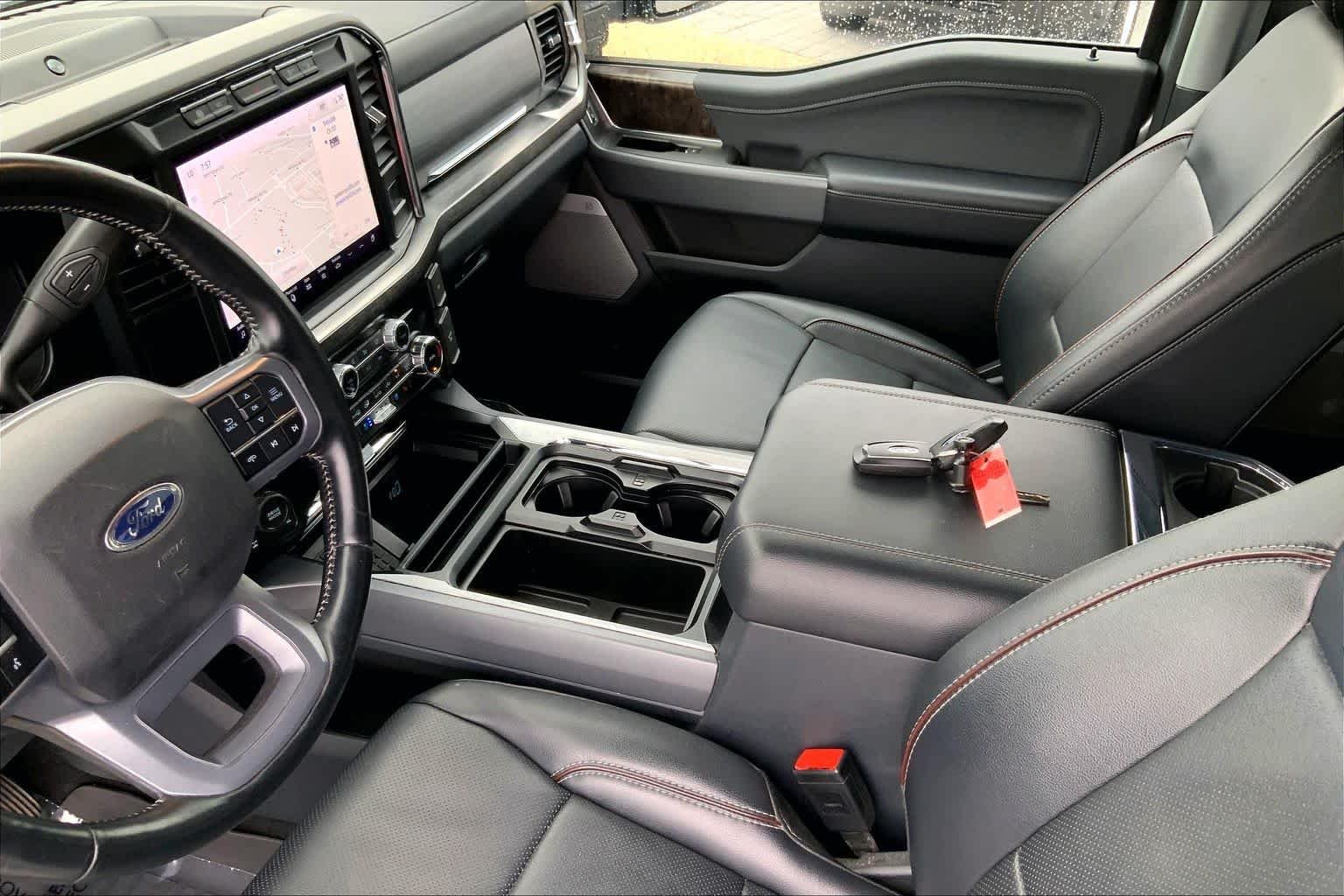 Used 2024 Iconic Silver Metallic Ford LARIAT image 15
