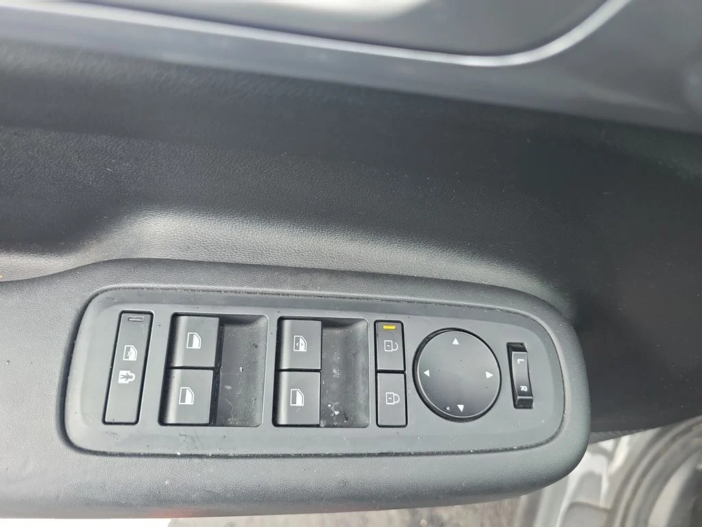 Used 2025 Gray Hyundai SE image 21