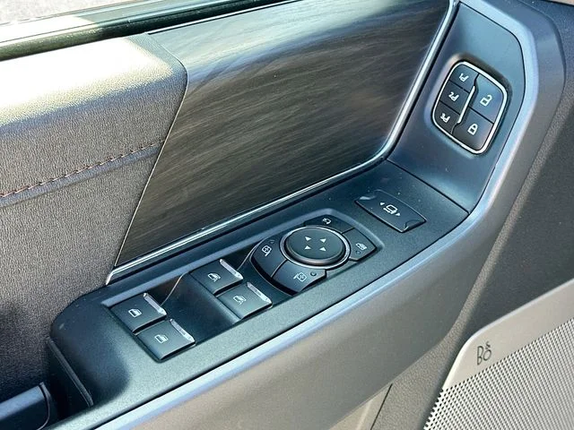 Used 2025 Gray Ford Lariat image 18