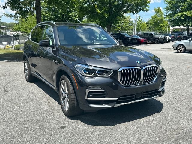 Used 2021 Gray BMW xDrive40i image 3