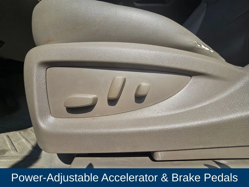 Used 2019 Blue Chevrolet Premier image 19
