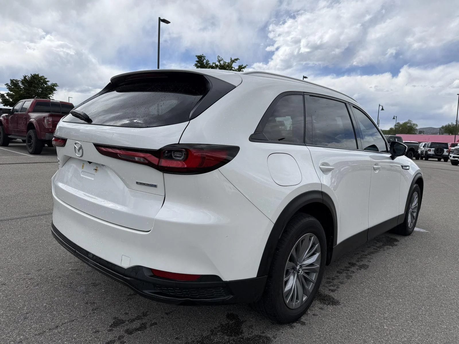 Used 2024 Rhodium White Premium Mazda Preferred image 3