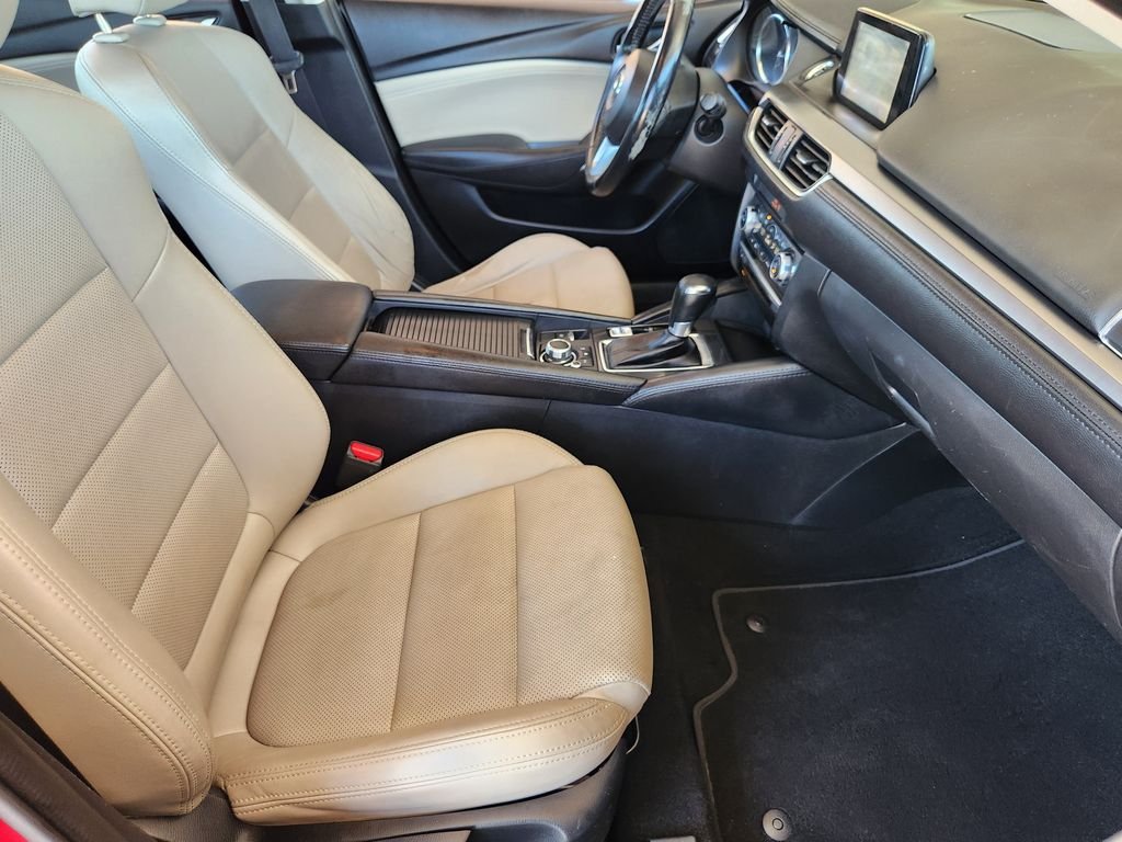 Used 2016 RED Mazda i Touring image 15