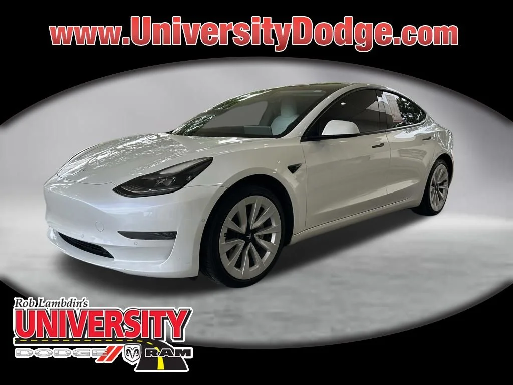 2021 Tesla Model 3 Standard Range Plus's photo