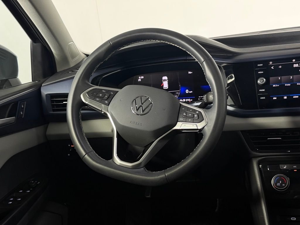 Used 2023 Pure Gray Volkswagen 1.5T SE image 35