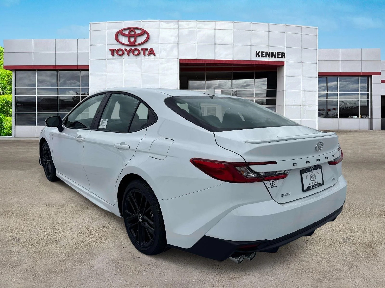 New 2026 Ice Cap Toyota SE image 4