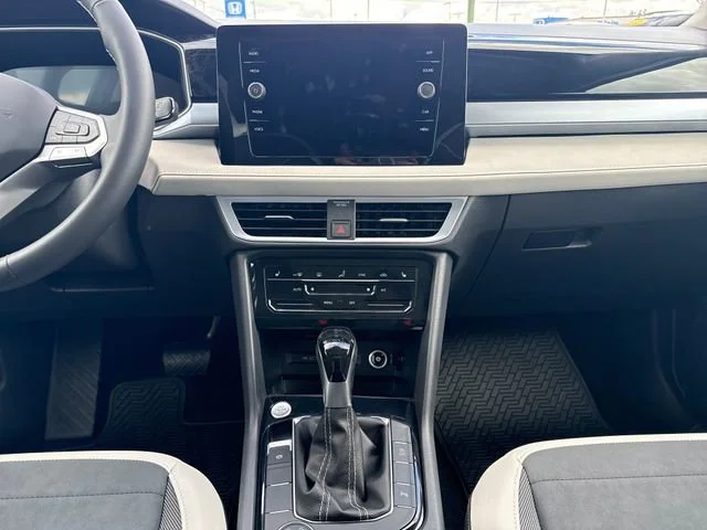 New 2026 Platinum Gray Metallic Volkswagen SE image 23