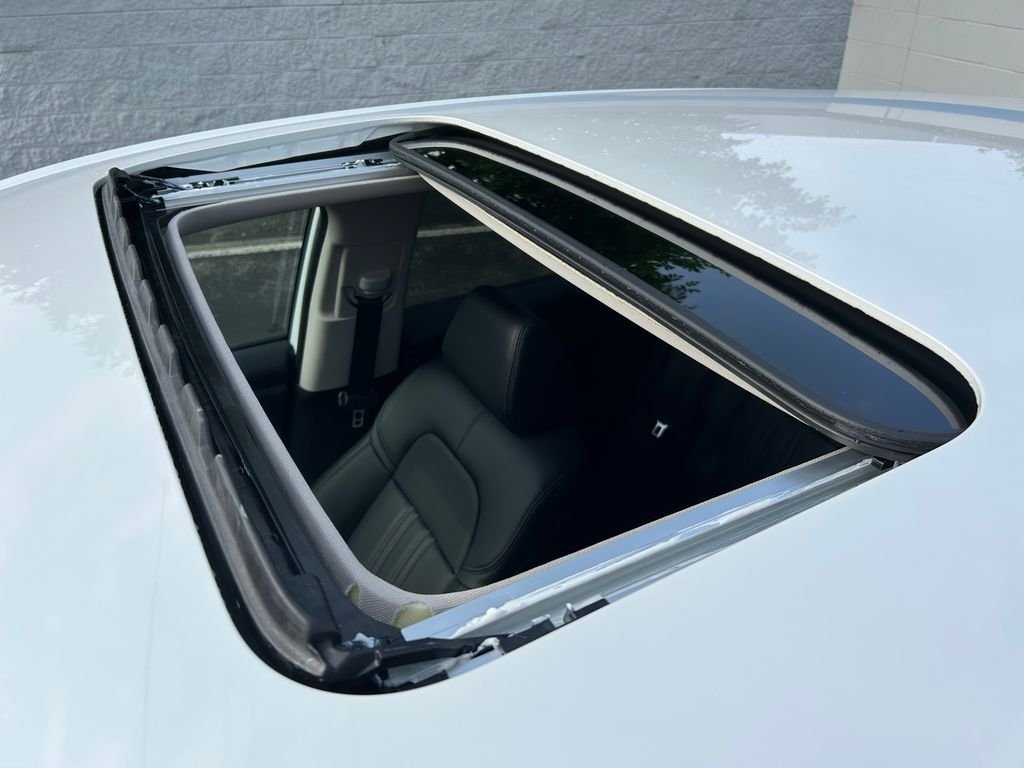 New 2027 Platinum White Pearl Honda EX-L image 11