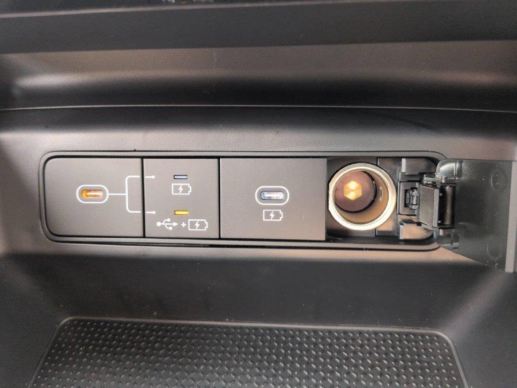 New 2026 White Hyundai SEL Plus FWD image 34