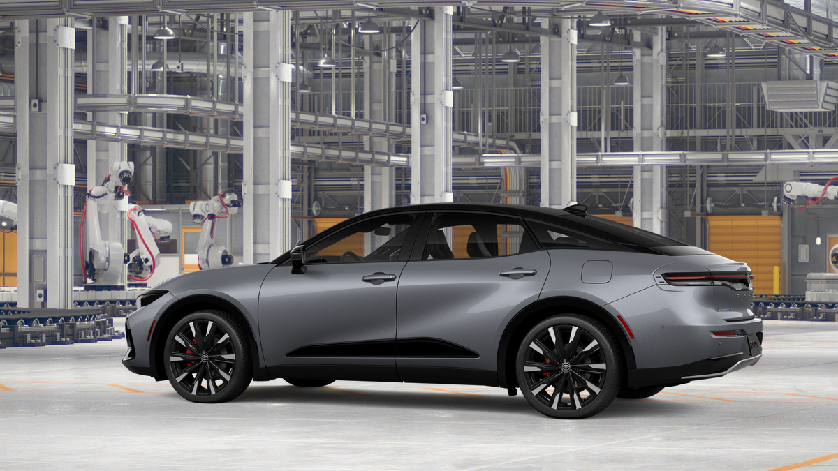 New 2027 Heavy Metal with Black bi-tone Toyota Platinum image 5