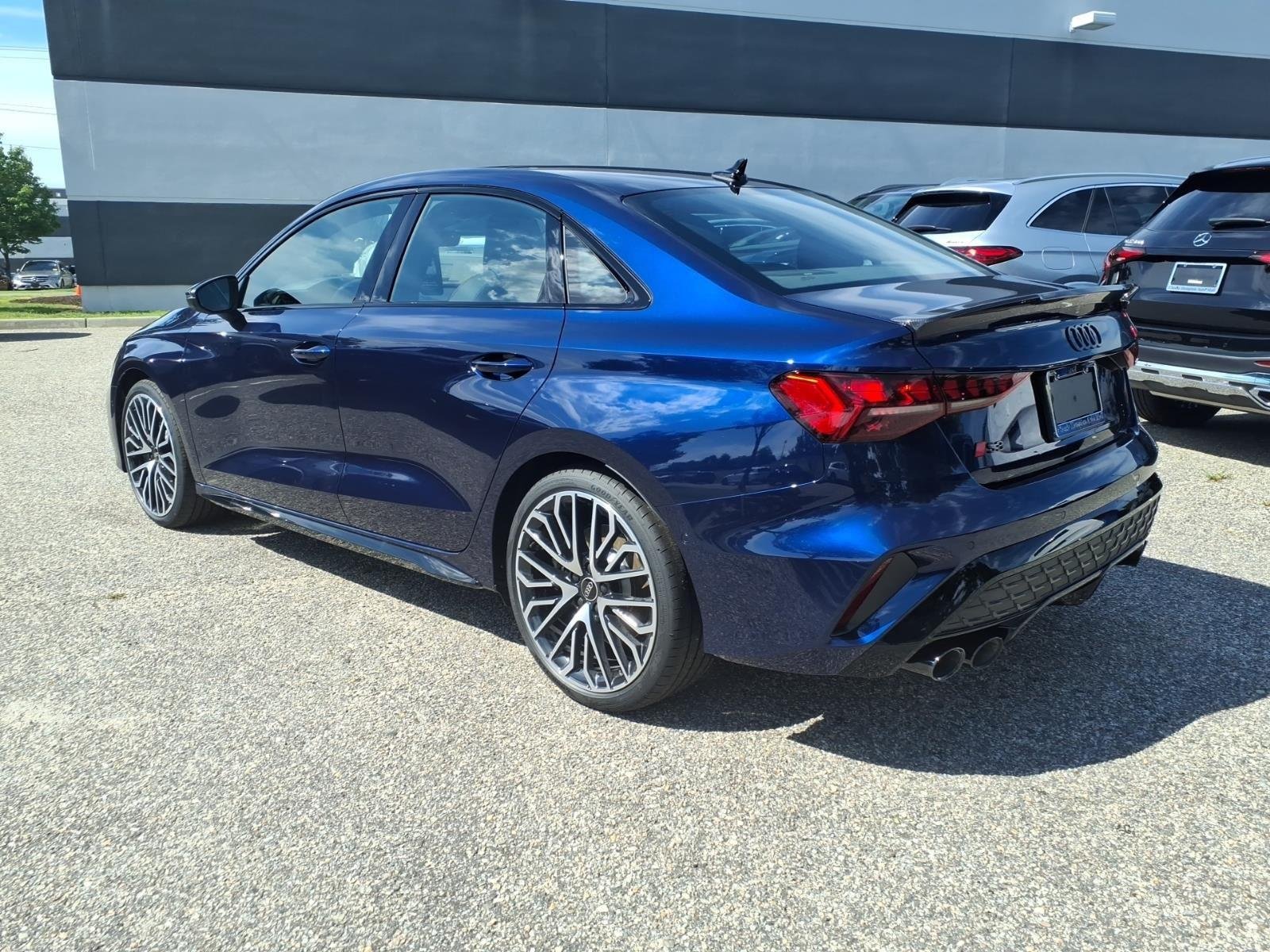 New 2026 Navarra Blue Metallic Audi PREM image 8