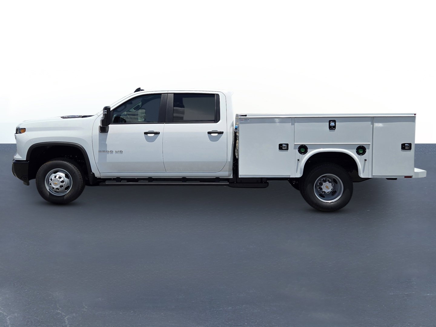 New 2026 Summit White Chevrolet Work Truck image 9