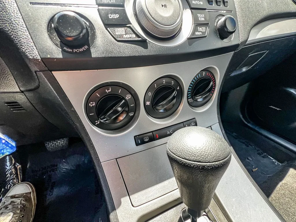 Used 2011 Black Mazda i Touring image 23