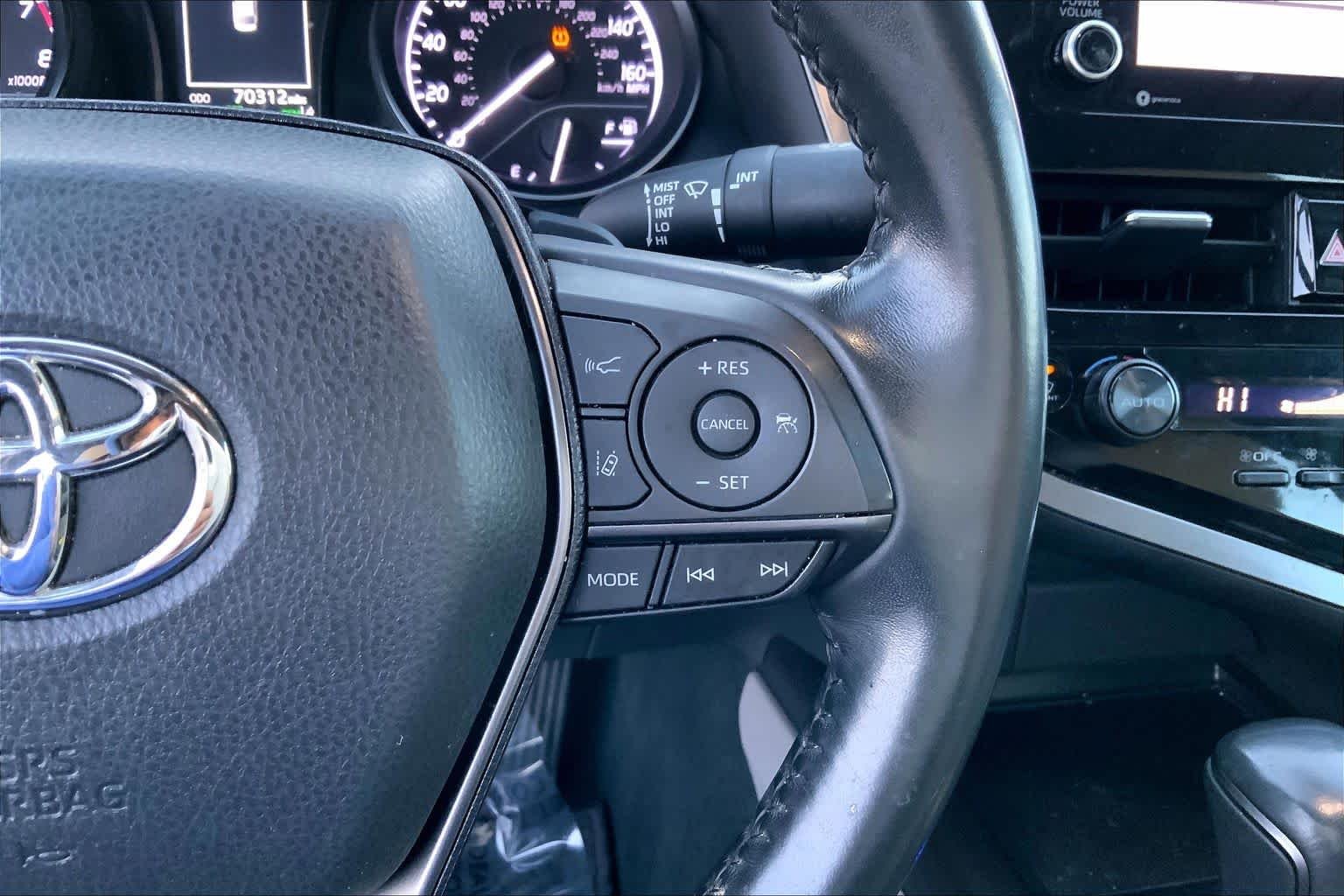 Used 2022 BLUE Toyota SE image 24