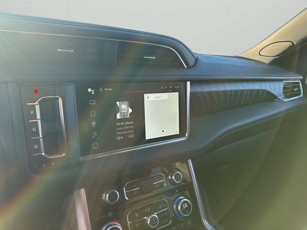 2024 GMC Yukon Denali - Photo 38