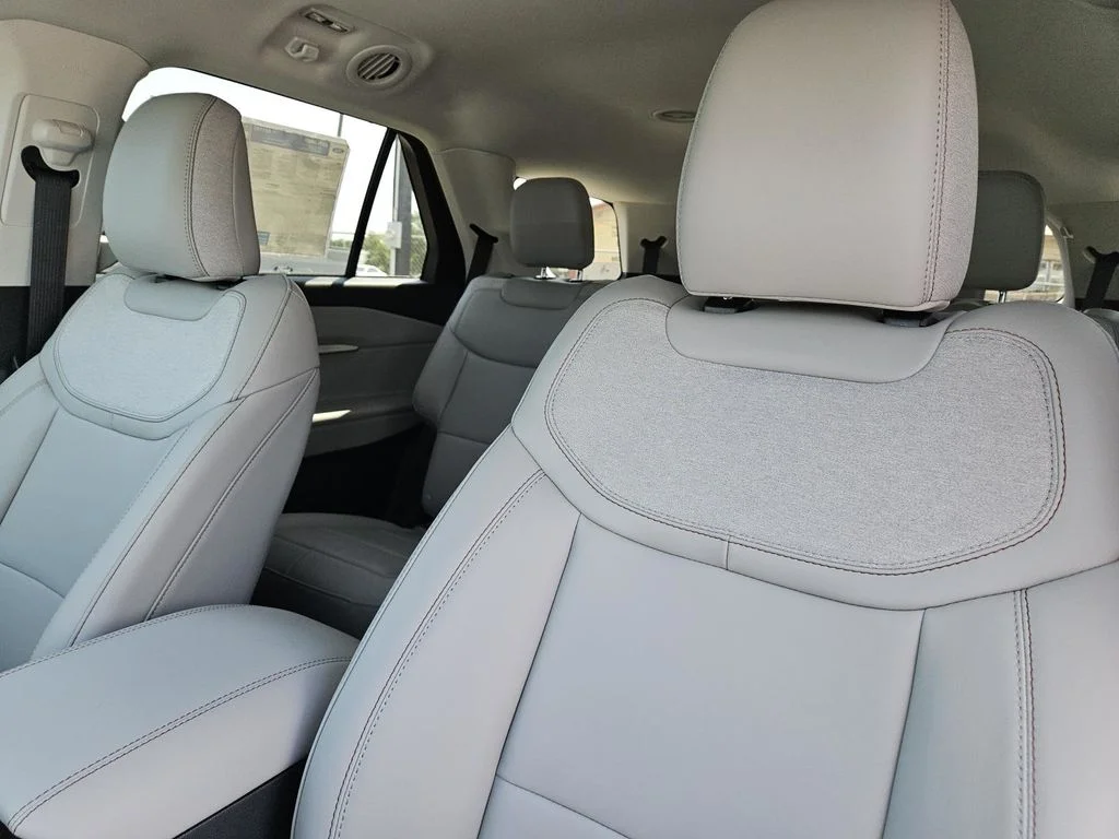 2026 Ford Explorer Active - Photo 24