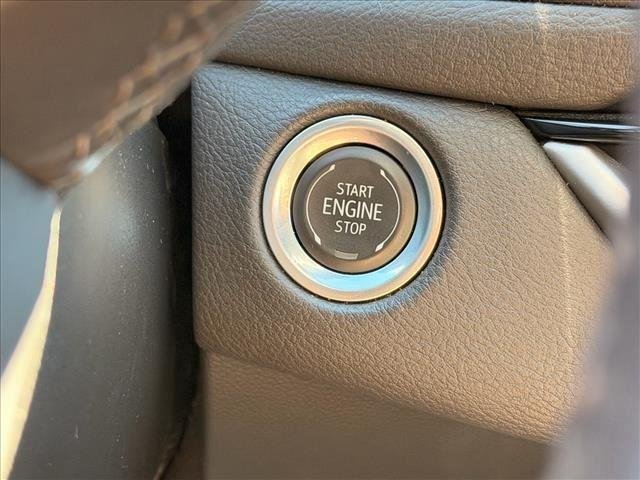 Used 2024 Argent Silver Metallic Cadillac AWD Premium Luxury image 20