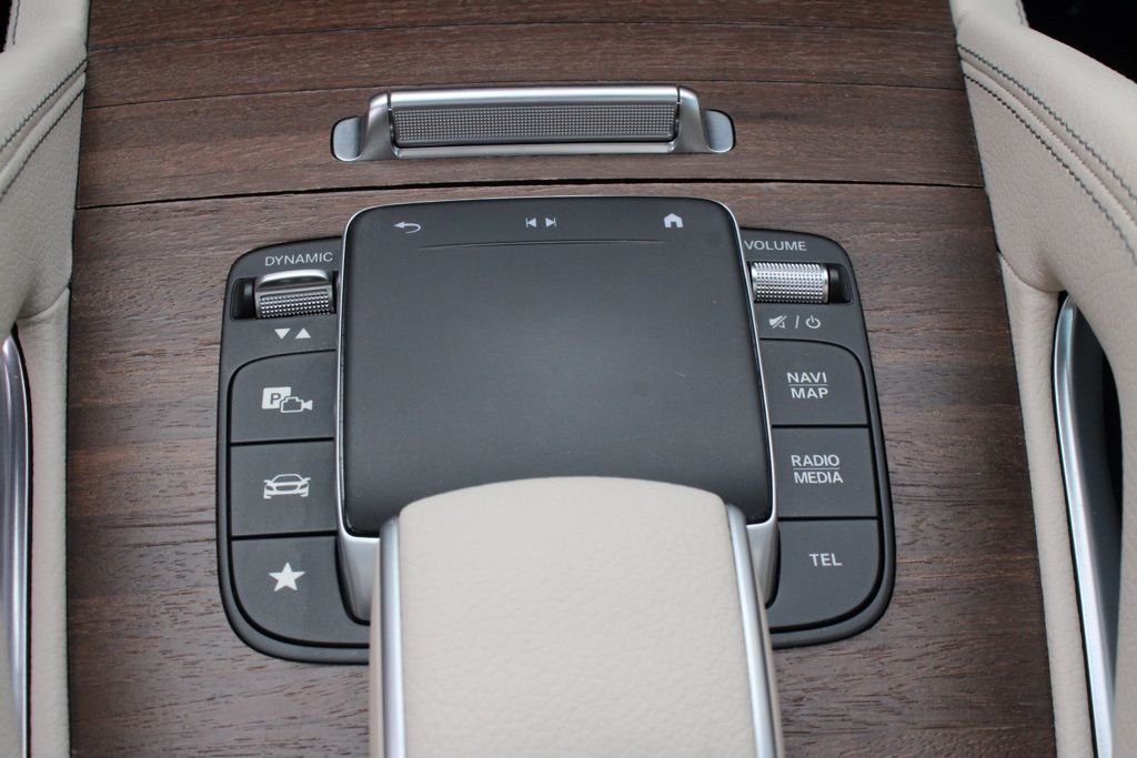 Used 2022 Black Mercedes-Benz GLE 350 image 25